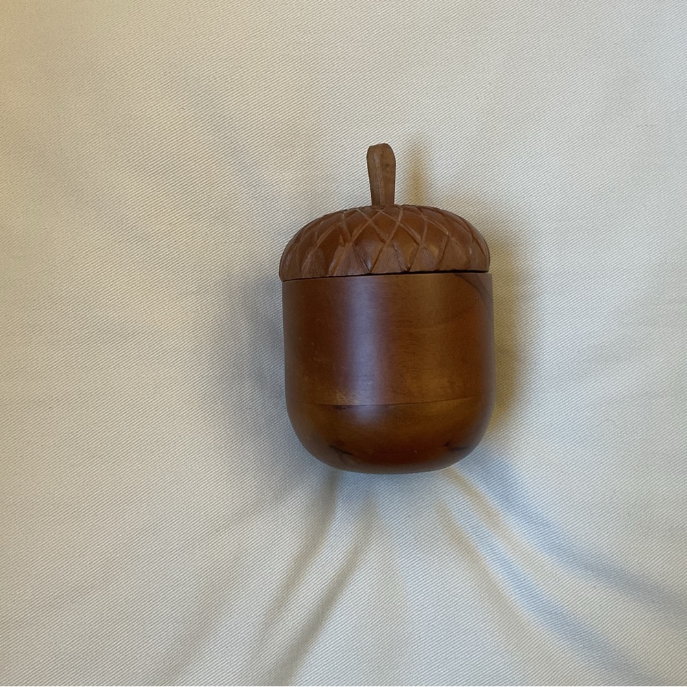 Vintage Wooden Acorn Box Carved Wood Rustic Home Acorn Wooden Container/Trinket